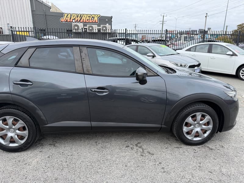 2016 Mazda CX-3 NEO (FWD) photo 4