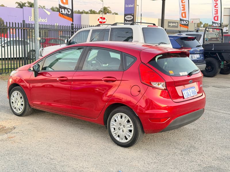 2016 Ford FIESTA AMBIENTE photo 4
