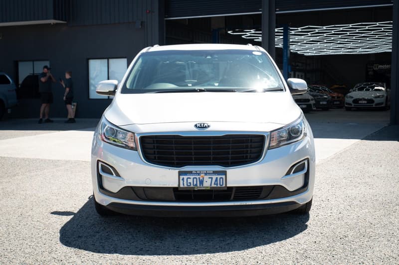 2018 Kia Carnival S YP photo 3