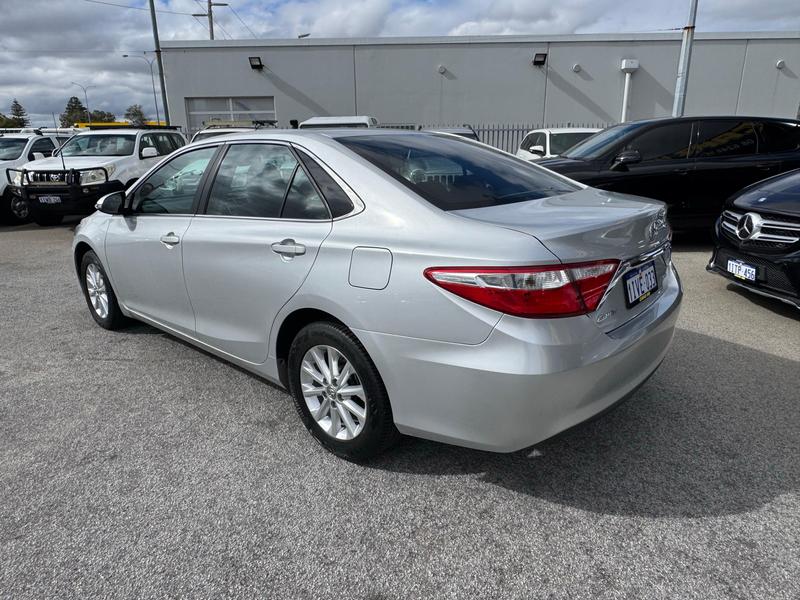 2017 Toyota Camry Altise AVV50R photo 3