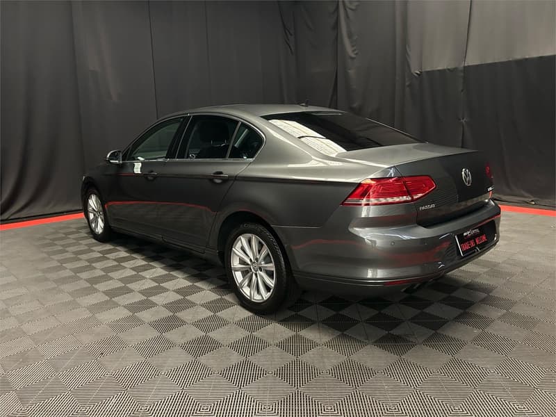 2015 Volkswagen Passat 132 TSI COMFORTLINE 3C MY16 photo 5