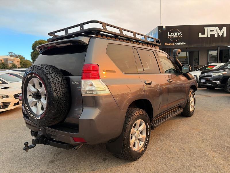 2013 Toyota Landcruiser GXL VDJ200R photo 4