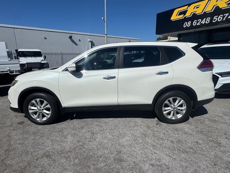 2014 Nissan X-TRAIL ST T32 photo 2