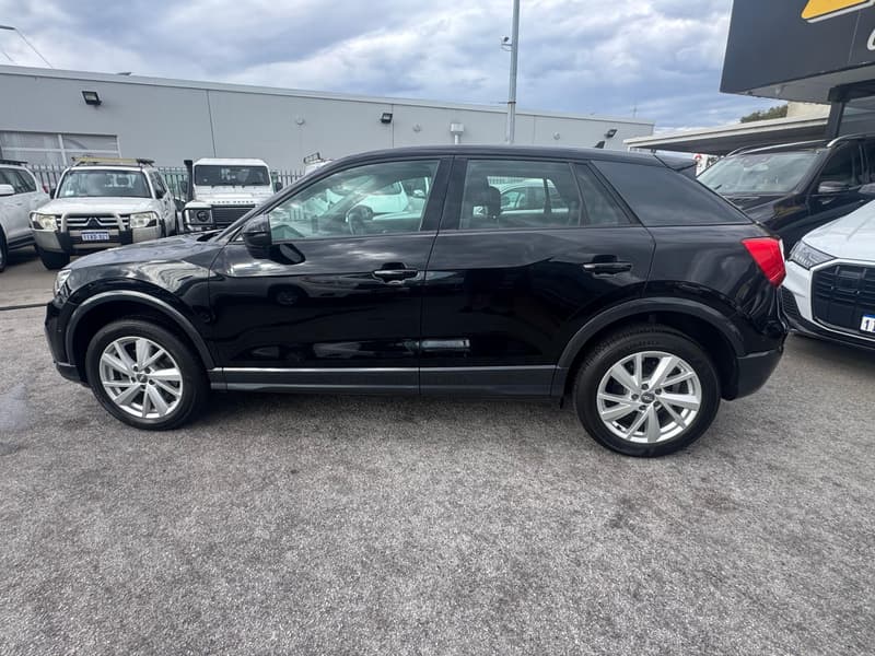 2017 Audi Q2 design GA photo 2