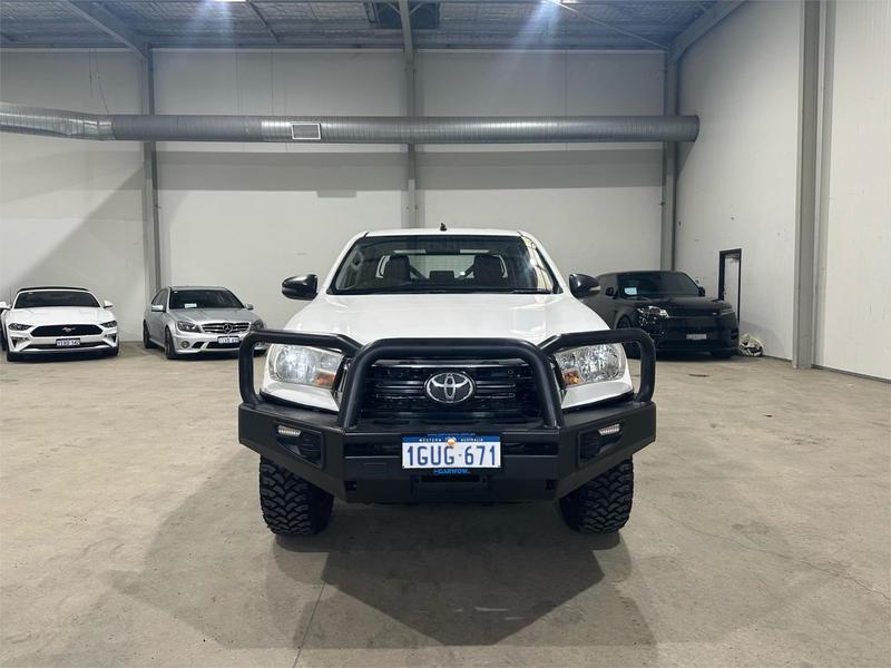 2019 Toyota Hilux SR GUN126R 4X4 photo 2