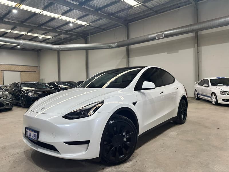 2024 Tesla Model Y Rear-Wheel Drive MY23