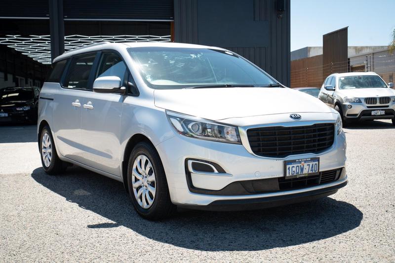 2018 Kia Carnival S YP photo 2
