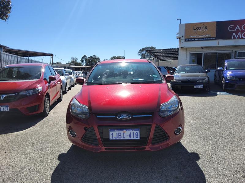 2012 Ford FOCUS TREND photo 2