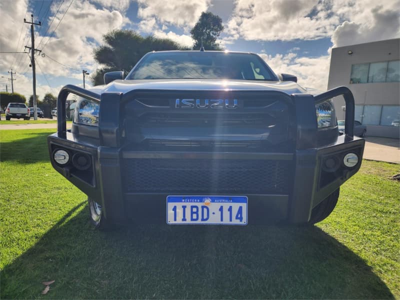 2023 Isuzu D-MAX SX 4X4 photo 3