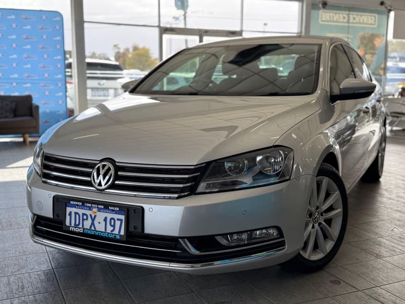 2011 Volkswagen Passat 125TDI Highline Type 3C photo 3