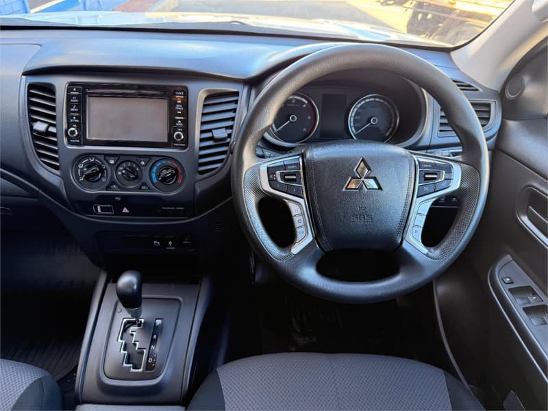 2020 Mitsubishi Triton GLX ADAS MR 4X4 photo 5