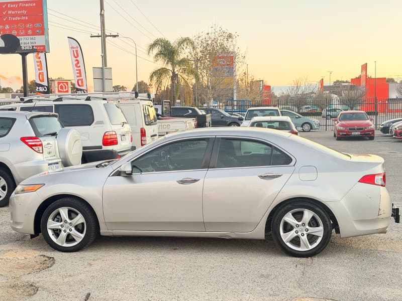 2009 Honda ACCORD EURO photo 4