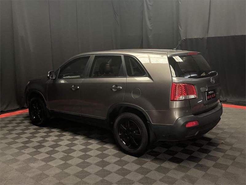 2010 Kia Sorento Si (4x2) XM photo 5