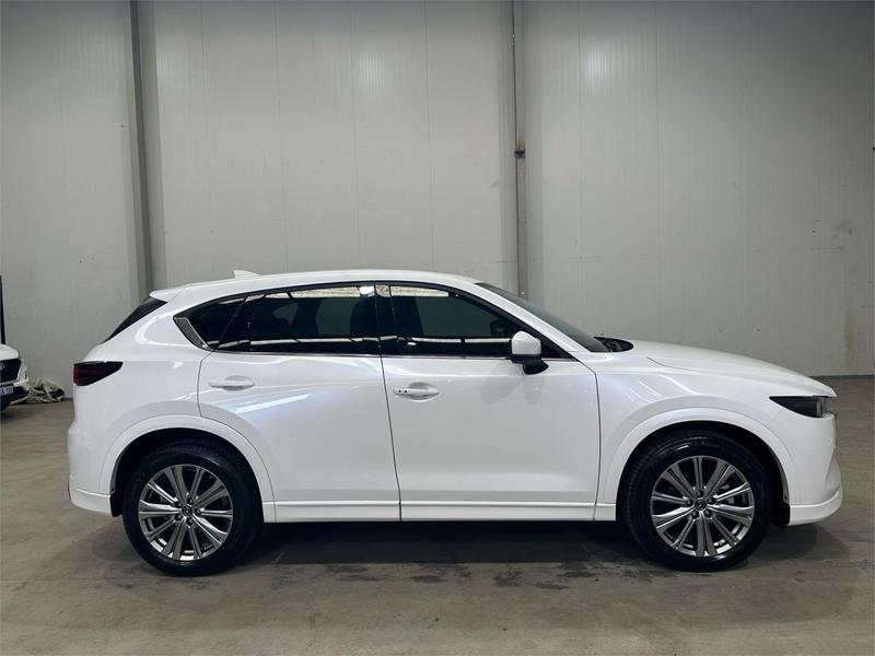 2022 Mazda CX-5 Akera KF Series photo 4