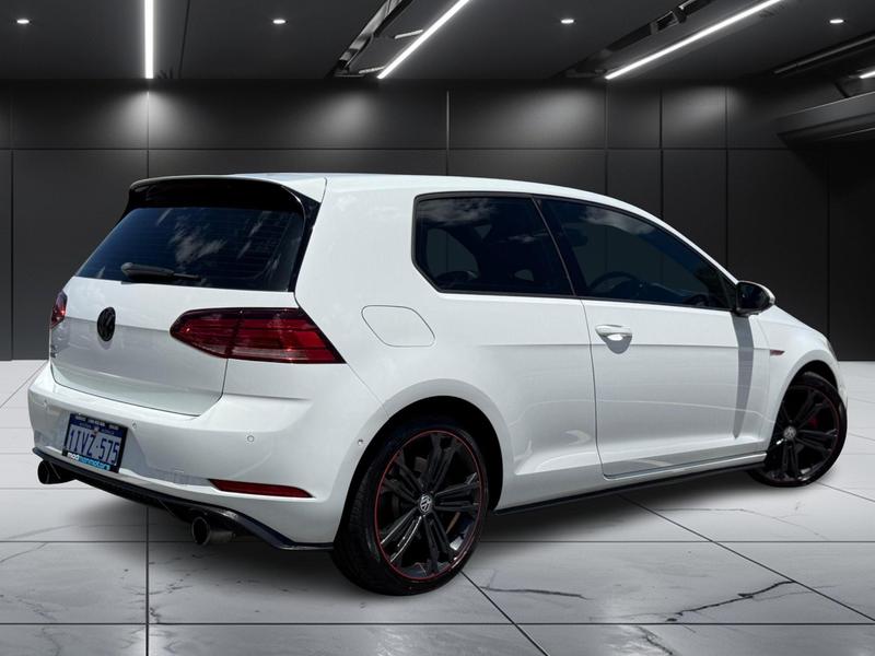 2018 Volkswagen Golf GTI Original 7.5 photo 4