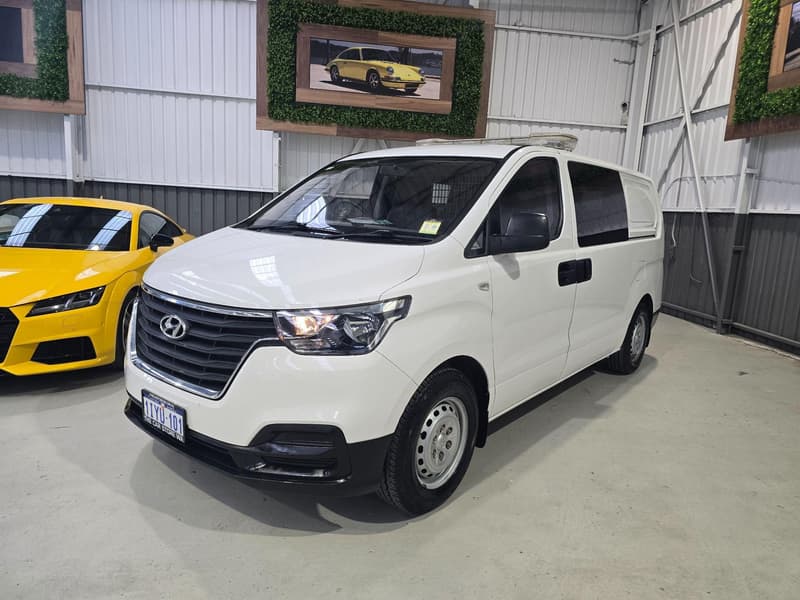 2018 Hyundai iLoad TQ4 photo 3