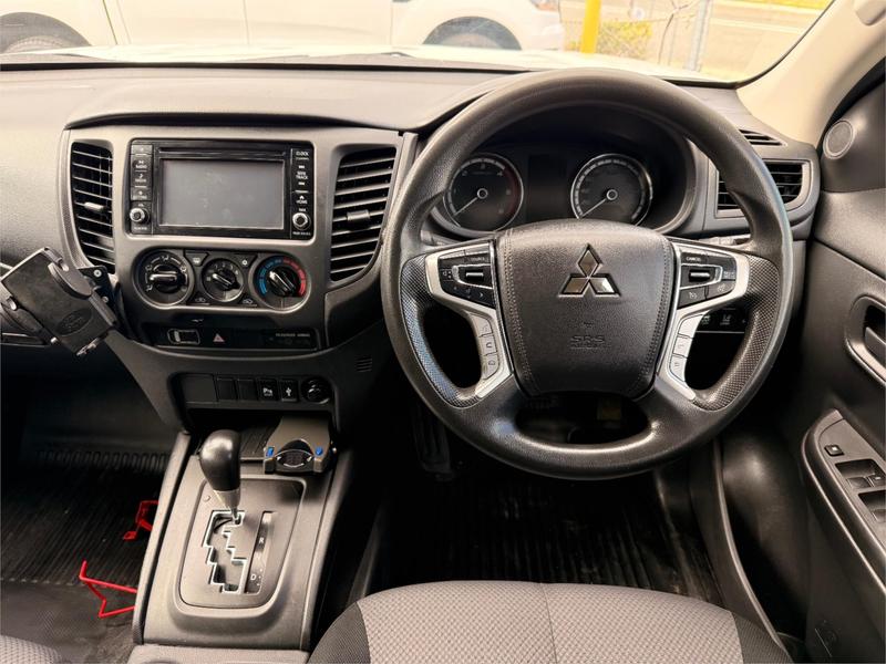 2022 Mitsubishi Triton GLX MR Rear Wheel Drive photo 4