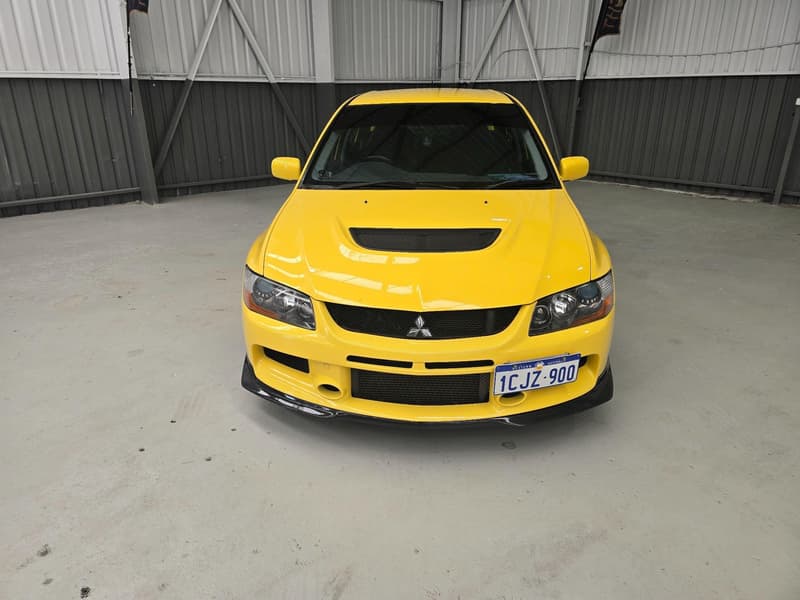 2006 Mitsubishi Lancer Evolution IX CY photo 2