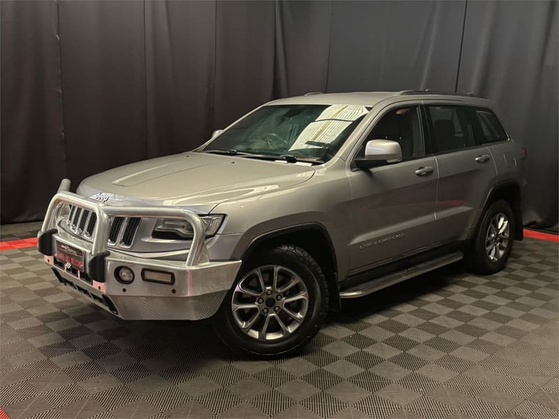 2013 Jeep GRAND CHEROKEE LAREDO (4x4) WK MY14 photo 2