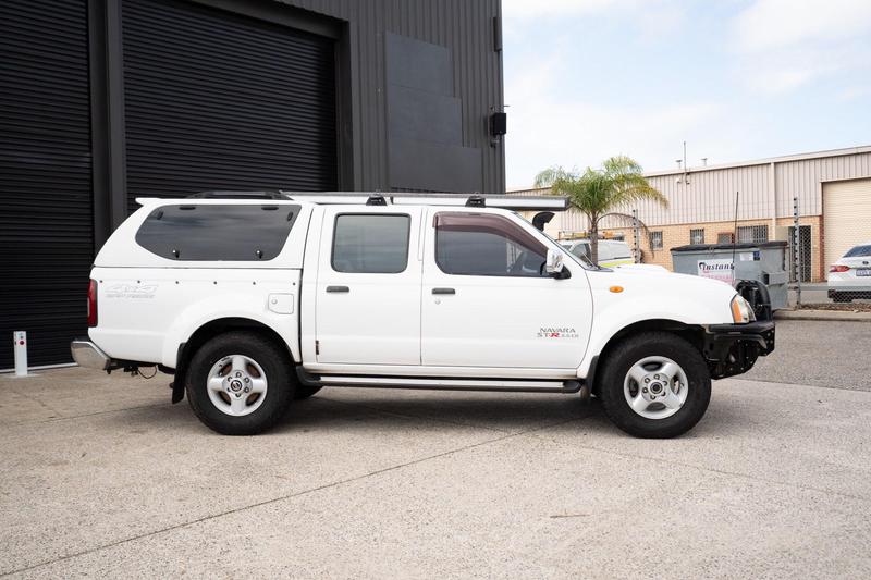 2012 Nissan Navara ST-R D22 4X4 photo 2