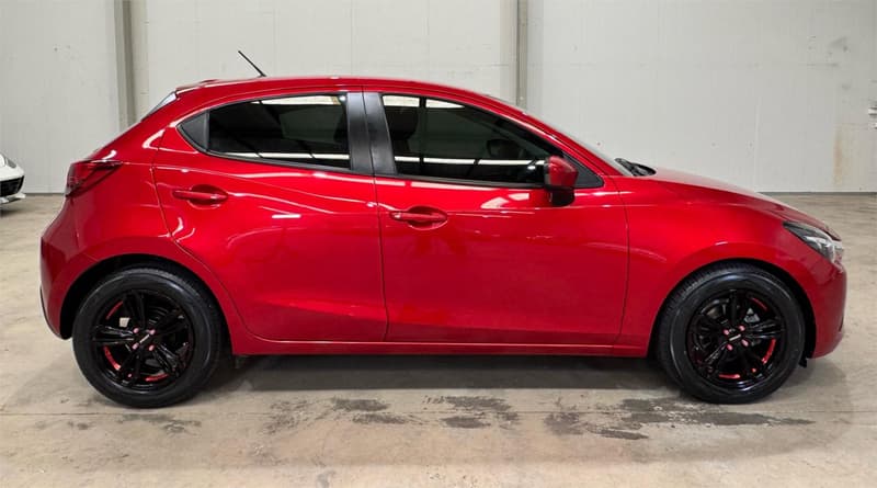 2015 Mazda 2 Neo DJ Series photo 4