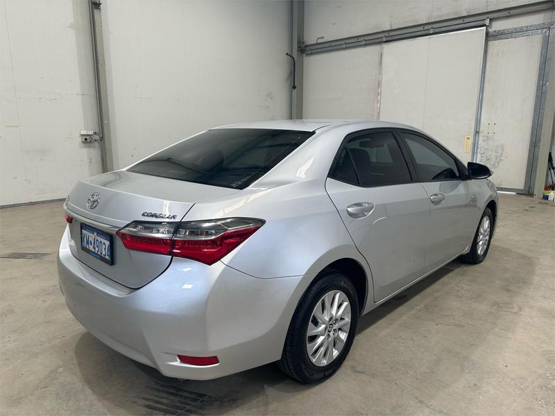 2017 Toyota Corolla Ascent ZRE172R photo 5