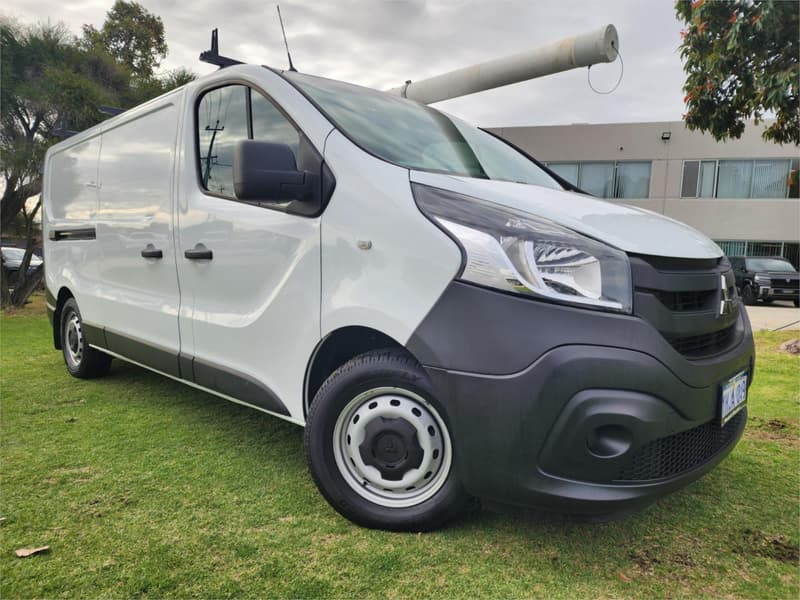 2021 Mitsubishi Express GLX LWB SN MY22 — primary photo
