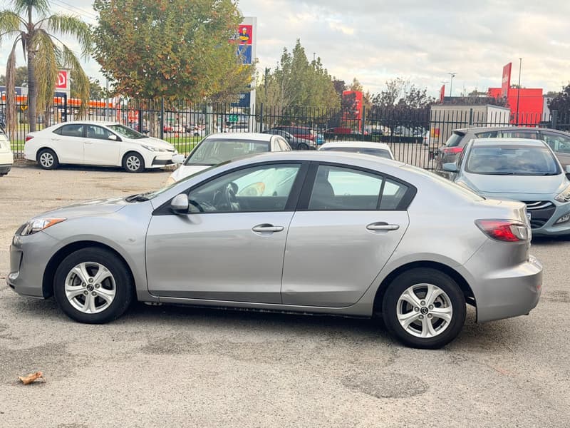 2013 Mazda MAZDA3 NEO photo 4