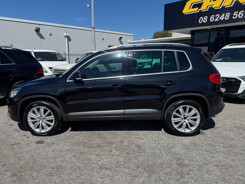 2011 Volkswagen Tiguan 125TSI 5N photo 2