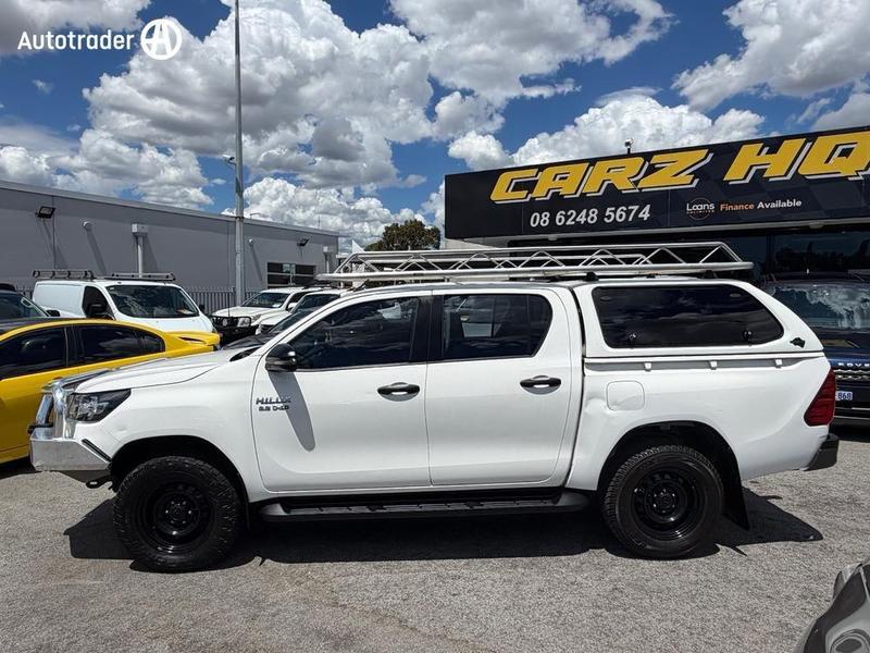 2021 Toyota Hilux SR GUN126R 4X4 photo 2
