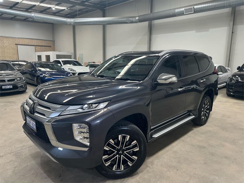 2022 Mitsubishi Pajero Sport Exceed QF — primary photo