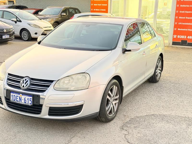 2009 Volkswagen JETTA 103 TDI photo 2