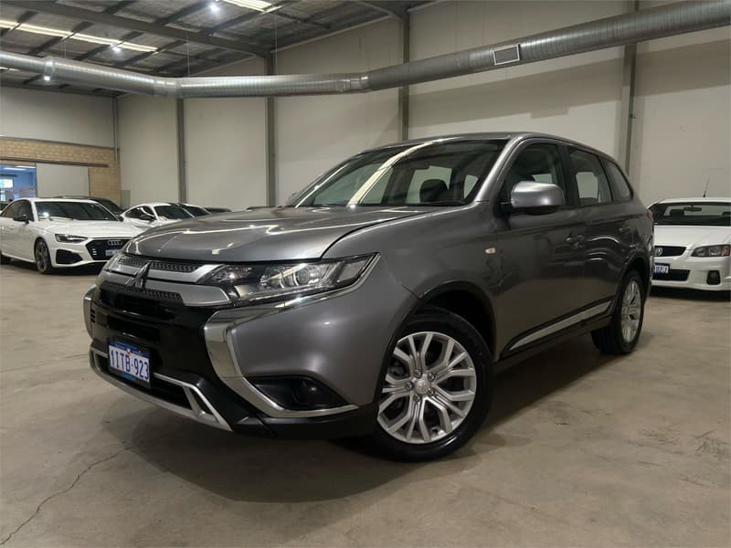 2020 Mitsubishi Outlander ES ZL — primary photo