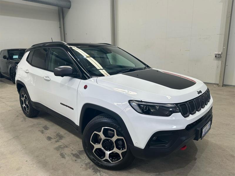 2022 Jeep Compass Trailhawk M6 photo 3