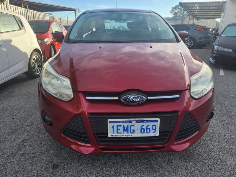 2014 Ford FOCUS TREND photo 2