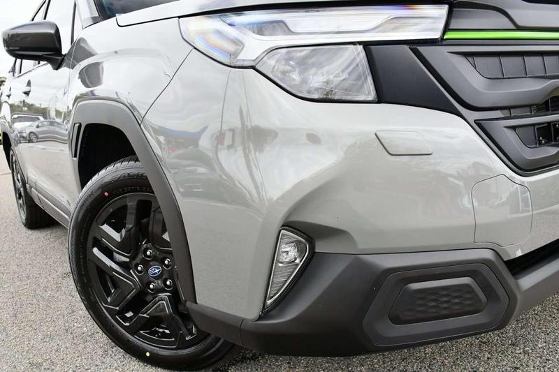 2025 Subaru Forester Sport S6 photo 2