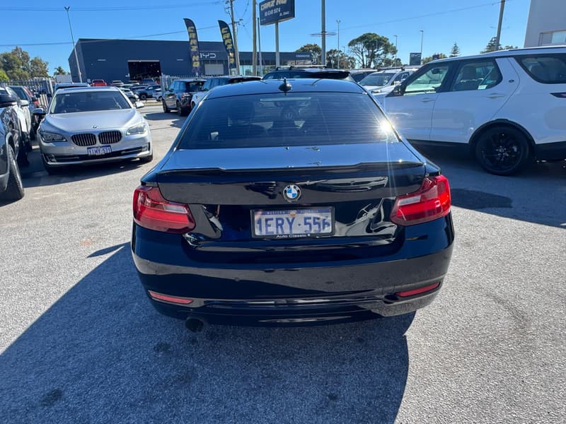 2015 BMW 2 Series 220i Sport Line F22 photo 4