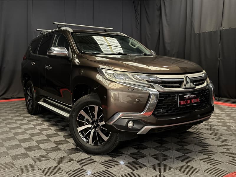 2017 Mitsubishi Pajero Sport EXCEED (4x4) 7 SEAT MY17 photo 3