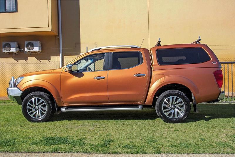 2015 Nissan Navara ST-X (4x4) NP300 D23 4X4 photo 4