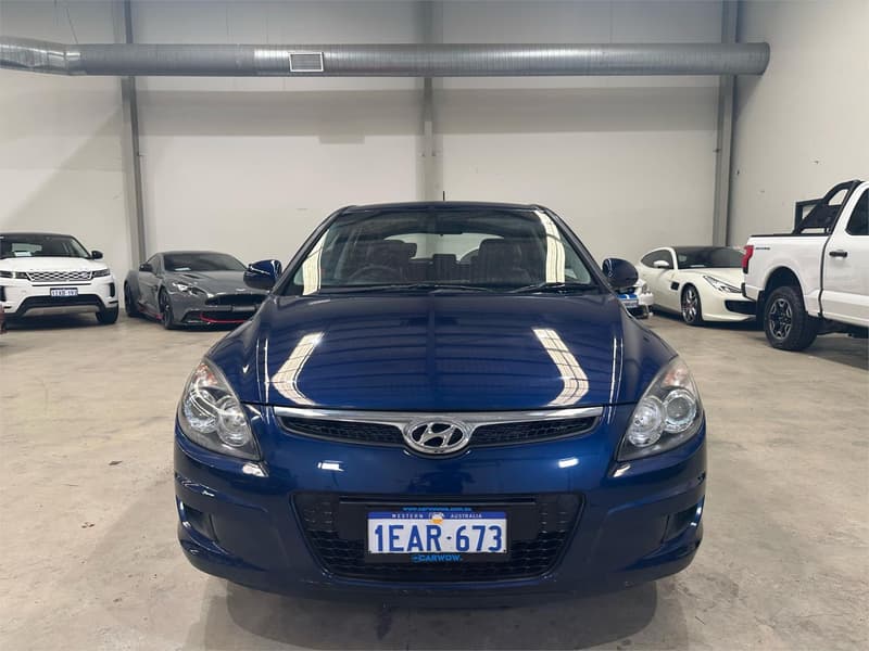 2011 Hyundai i30 SX FD photo 2