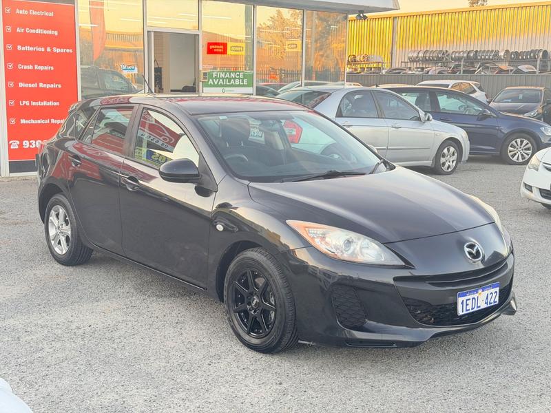 2013 Mazda MAZDA3 NEO photo 3