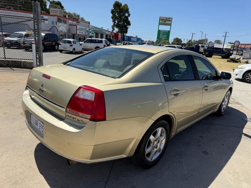 2006 Mitsubishi 380 LS DB photo 4