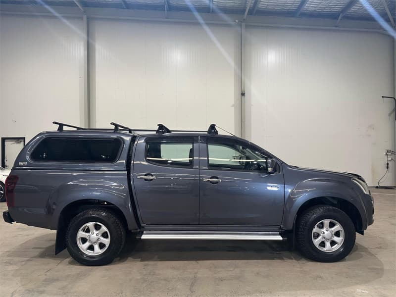 2018 Isuzu D-MAX LS-M 4X4 photo 4