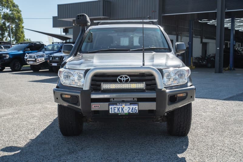 2014 Toyota Landcruiser GX VDJ200R photo 4