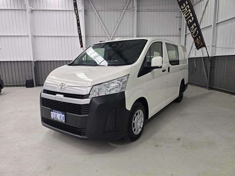 2023 Toyota Hiace GDH300R LWB photo 3