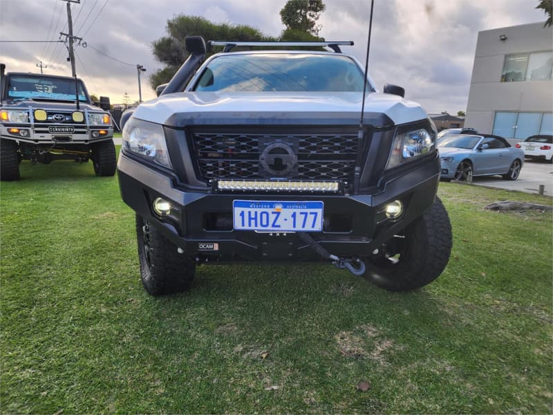 2022 Nissan Navara SL D23 4X4 photo 3