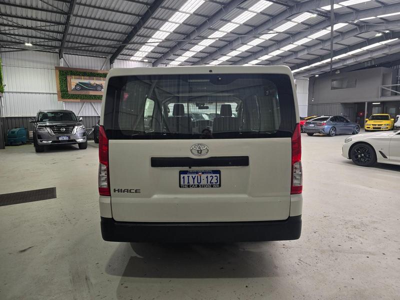 2023 Toyota Hiace GDH300R Van LWB 4dr Spts Auto 6sp, 1075kg 2.8DT GDH300R photo 5