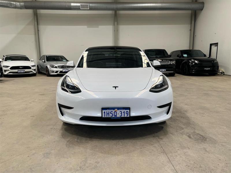 2022 Tesla Model 3 Rear-Wheel Drive photo 2