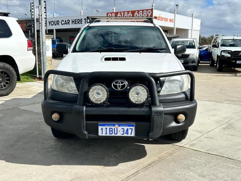 2010 Toyota Hilux SR KUN16R Rear Wheel Drive photo 2