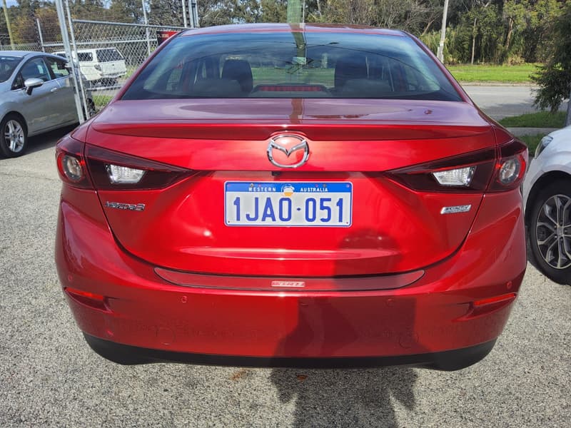 2015 Mazda MAZDA3 SP25 photo 5